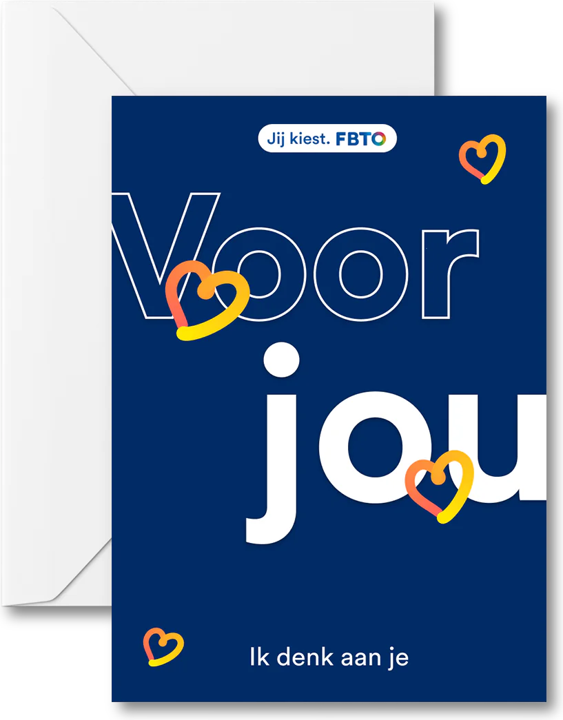 Wenskaart met de teksten ‘Voor jou’ en ‘Ik denk aan je’ en kleine hartjes, voor een witte envelop